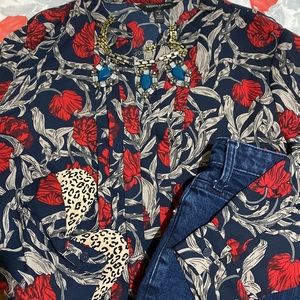 BANANA REPUBLIC blouse. Small Petite